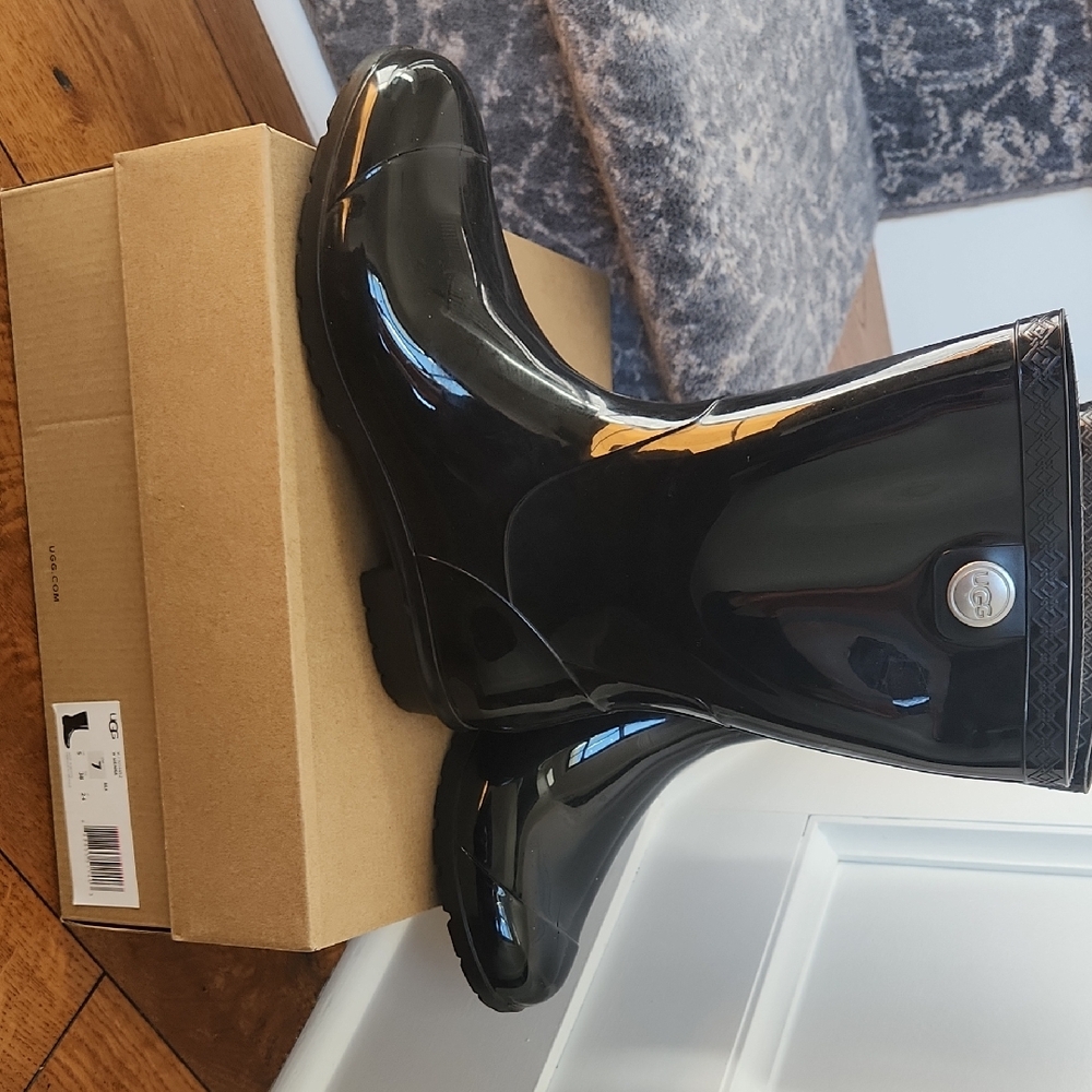 UGG Black Women's Winter & Rain Boots
